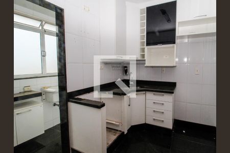 Cozinha de apartamento à venda com 3 quartos, 70m² em Buritis, Belo Horizonte