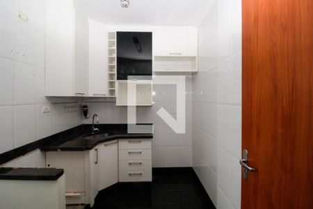 Cozinha de apartamento à venda com 3 quartos, 70m² em Buritis, Belo Horizonte