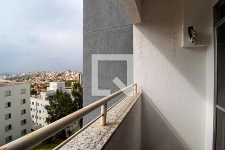 Sacada de apartamento à venda com 3 quartos, 70m² em Buritis, Belo Horizonte