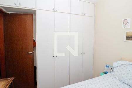 Quarto 1 de apartamento à venda com 2 quartos, 54m² em Floresta, Belo Horizonte