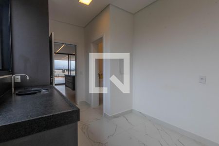 Casa de condomínio à venda com 376m², 4 quartos e 4 vagas Casa de condomínio à venda com 376m², 4 quartos e 4 vagasÁrea de Serviço