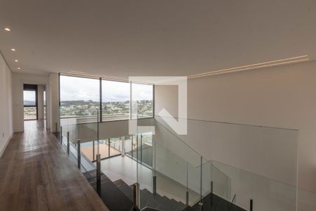 Sala de casa de condomínio à venda com 4 quartos, 376m² em Alphaville Nova Lima, Nova Lima