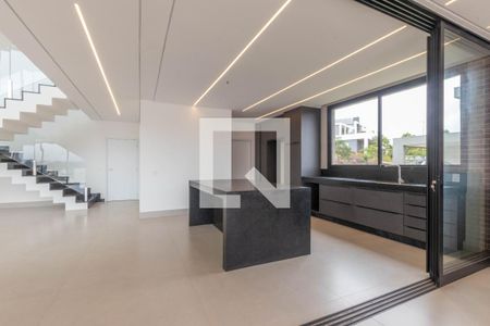 Casa de condomínio à venda com 376m², 4 quartos e 4 vagas Casa de condomínio à venda com 376m², 4 quartos e 4 vagasCozinha