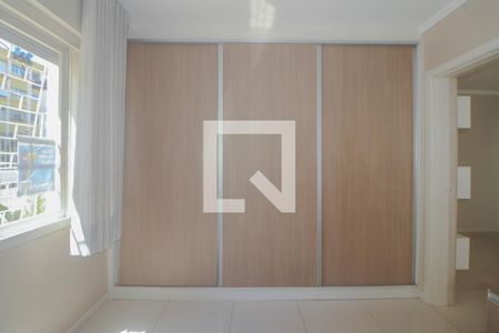 Quarto de apartamento à venda com 1 quarto, 44m² em Vila Ipiranga, Porto Alegre