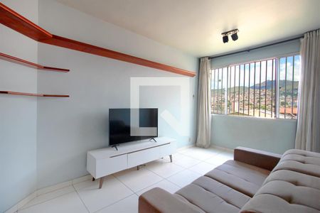 Sala de apartamento para alugar com 3 quartos, 60m² em Santa Tereza, Belo Horizonte