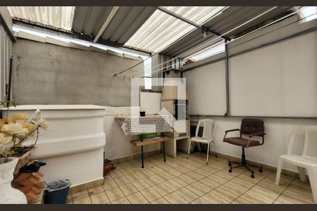 Casa à venda com 131m², 2 quartos e 1 vaga Casa à venda com 131m², 2 quartos e 1 vagaChurrasqueira