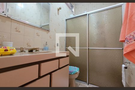 Casa à venda com 131m², 2 quartos e 1 vaga Casa à venda com 131m², 2 quartos e 1 vagaBanheiro