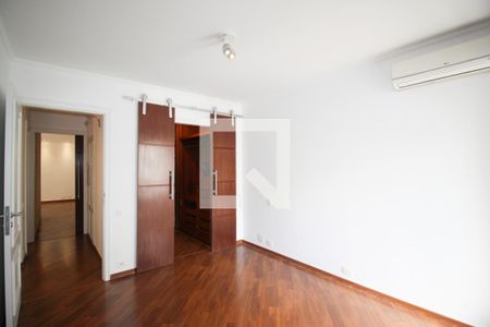 Suíte  de apartamento à venda com 3 quartos, 116m² em Indianópolis, São Paulo