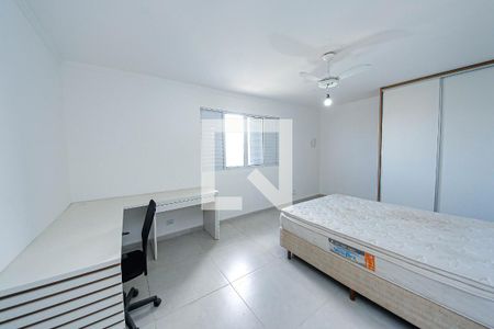 Quarto 1 de casa para alugar com 3 quartos, 220m² em Vila Central, São Paulo