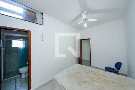 Suíte 1 de casa para alugar com 3 quartos, 220m² em Vila Central, São Paulo