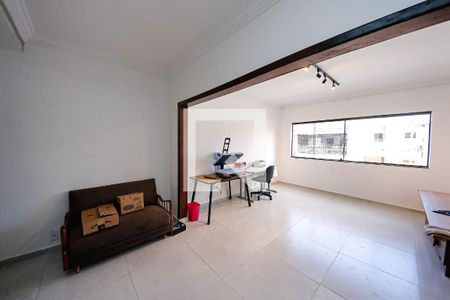 Sala de casa para alugar com 3 quartos, 220m² em Vila Central, São Paulo