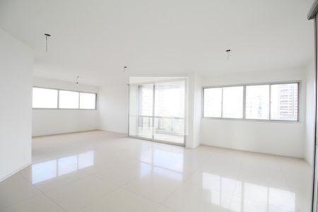 Sala de apartamento à venda com 4 quartos, 198m² em Vila Suzana, São Paulo