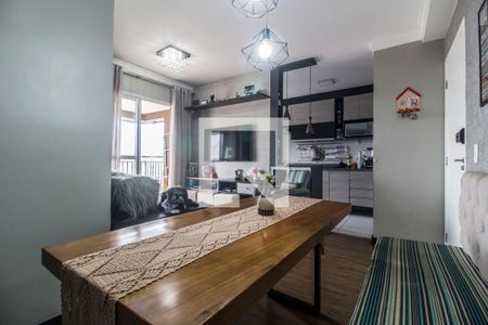 Sala de Jantar de apartamento à venda com 2 quartos, 64m² em Jardim Tupanci, Barueri