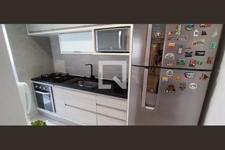 Cozinha de apartamento à venda com 2 quartos, 73m² em Jardim Wanda, Taboão da Serra