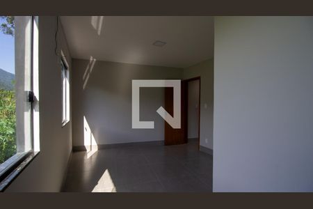 Suíte 1 de casa de condomínio para alugar com 2 quartos, 90m² em Vargem Grande, Rio de Janeiro