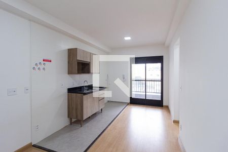 Sala e cozinha de apartamento à venda com 1 quarto, 34m² em Centro, Osasco