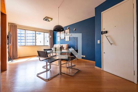 Apartamento para alugar com 120m², 3 quartos e 1 vagaSala