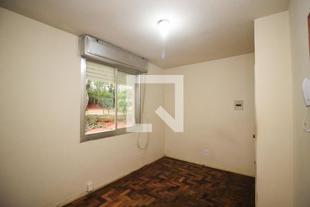 Sala de apartamento à venda com 3 quartos, 60m² em Santo Antônio, Porto Alegre