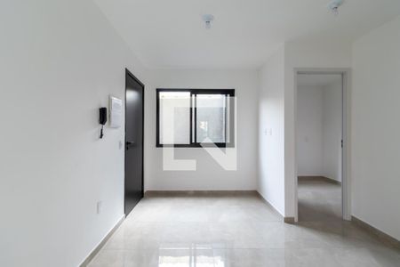 Sala de apartamento para alugar com 2 quartos, 38m² em Guaiauna, São Paulo