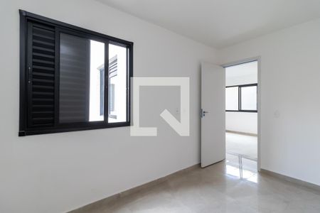 Quarto 1 de apartamento para alugar com 2 quartos, 38m² em Guaiauna, São Paulo