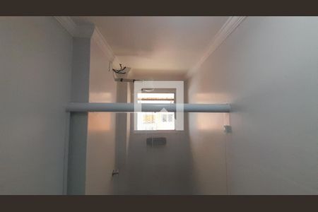 Banheiro de apartamento para alugar com 1 quarto, 50m² em Canto do Forte, Praia Grande