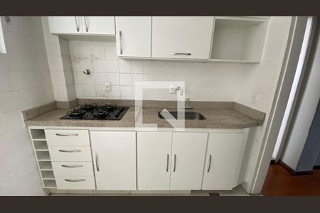 Cozinha de apartamento à venda com 2 quartos, 60m² em Barro Preto, Belo Horizonte