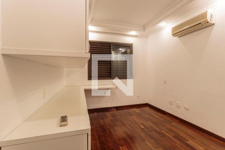 Apartamento para alugar com 3 quartos, 113m² em Indianópolis, São Paulo