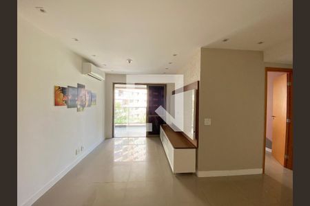 Apartamento à venda com 68m², 2 quartos e 1 vagaSala