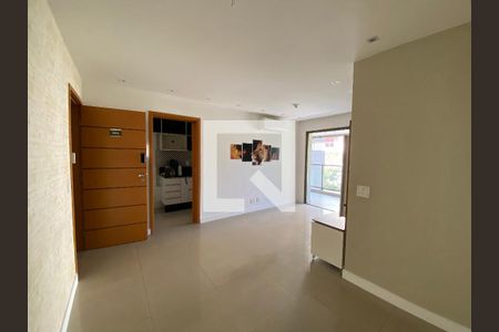 Apartamento à venda com 68m², 2 quartos e 1 vagaSala