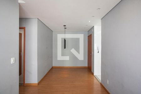 Sala de apartamento para alugar com 2 quartos, 49m² em Jardim Holanda, Uberlândia