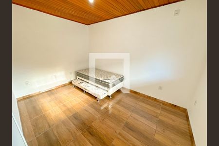 Quarto 1 de apartamento para alugar com 2 quartos, 58m² em Ingleses do Rio Vermelho, Florianópolis