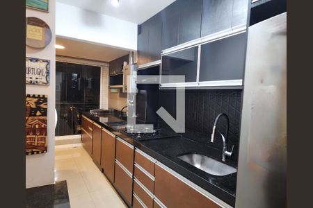 Cozinha de apartamento à venda com 2 quartos, 56m² em Pompeia, São Paulo