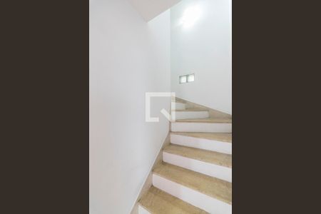 Escada de casa à venda com 3 quartos, 105m² em Campestre, Santo André