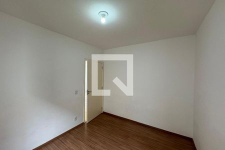 Dormitório 01 de apartamento para alugar com 2 quartos, 45m² em Valentina Figueiredo, Ribeirão Preto