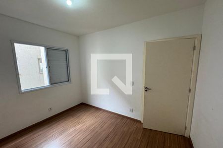 Dormitório 01 de apartamento para alugar com 2 quartos, 45m² em Valentina Figueiredo, Ribeirão Preto