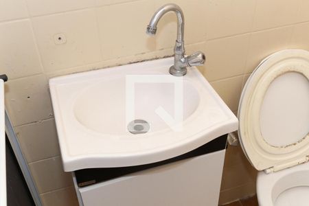 Casa à venda com 125m², 3 quartos e 2 vagas Casa à venda com 125m², 3 quartos e 2 vagasBanheiro Social