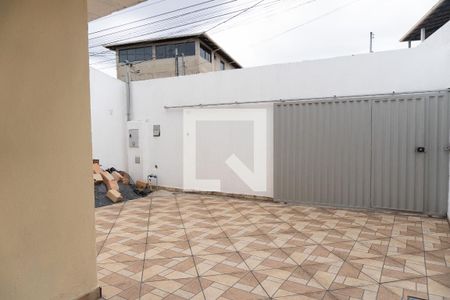 Garagem de casa para alugar com 3 quartos, 180m² em Vila Panama, Contagem