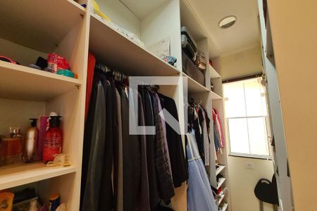 Closet da suíte de casa à venda com 4 quartos, 261m² em Parque São Lucas, São Paulo