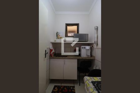 Cozinha de kitnet/studio para alugar com 1 quarto, 24m² em Nova Ribeirânia, Ribeirão Preto