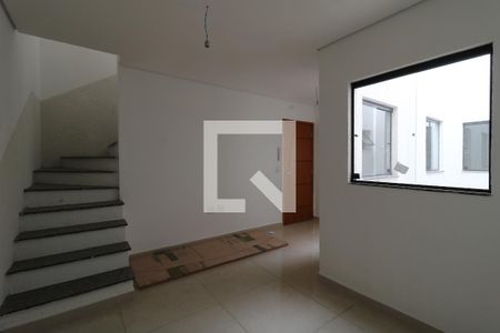 Sala de apartamento à venda com 2 quartos, 84m² em Vila Curuçá, Santo André