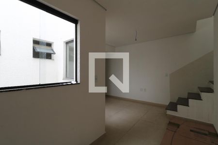 Sala de apartamento à venda com 2 quartos, 84m² em Vila Curuçá, Santo André