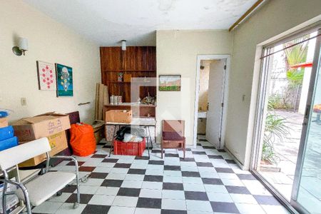 Depósito de casa à venda com 3 quartos, 432m² em Jardim das Bandeiras, São Paulo