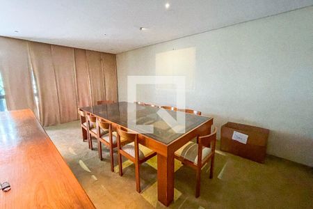 Sala de casa à venda com 3 quartos, 432m² em Jardim das Bandeiras, São Paulo