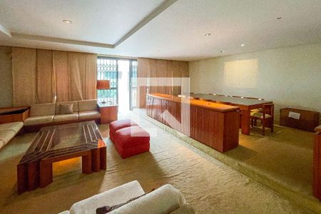 Sala de casa à venda com 3 quartos, 432m² em Jardim das Bandeiras, São Paulo