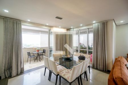 Apartamento para alugar com 175m², 3 quartos e 5 vagasSala de jantar