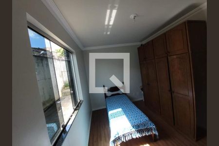 Quarto de casa à venda com 3 quartos, 250m² em Tropical, Contagem