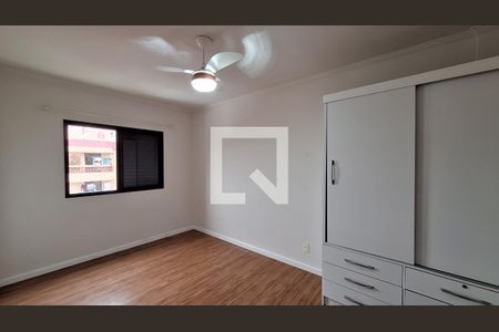 Quarto de apartamento para alugar com 2 quartos, 98m² em Caiçara, Praia Grande