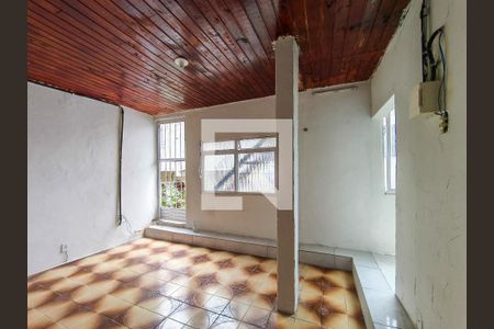 Entrada de casa para alugar com 1 quarto, 43m² em Vila Isabel, Rio de Janeiro