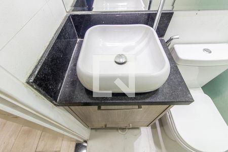 Banheiro de apartamento à venda com 2 quartos, 49m² em Vila Jacuí, São Paulo