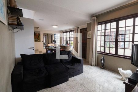 Sala de casa de condomínio à venda com 3 quartos, 192m² em Jardim Ester, São Paulo